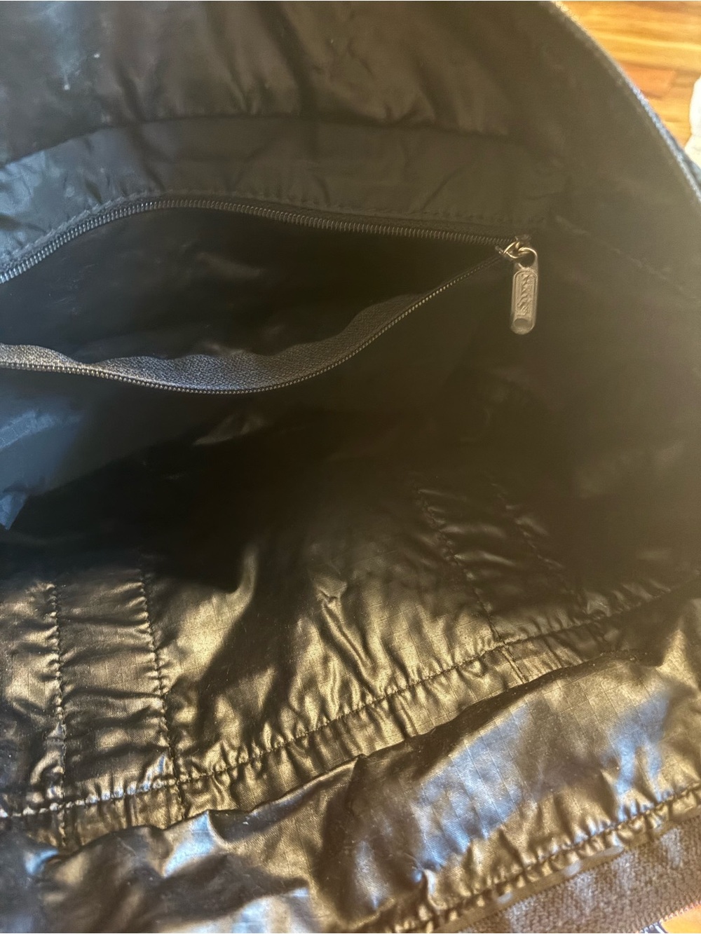 LeSportsac Black Nylon Zip Top Tote Shoulder Bag Travel Multi Pocket - Picture 5 of 5